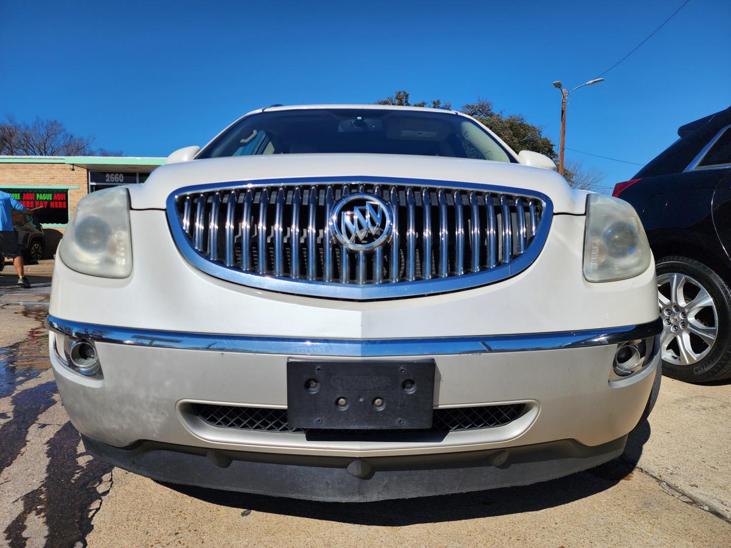 2011 DIAMOND WHITE Buick Enclave CXL-1 (5GAKRBED9BJ) with an 3.6L V6 DOHC 24V engine, 6-Speed Automatic Overdrive transmission, located at 2660 S.Garland Avenue, Garland, TX, 75041, (469) 298-3118, 32.885551, -96.655602 - CASH$$$$$ SPORT UTILITY!! This is a Loaded 2011 BUICK ENCLAVE CXL-1 SUV! REAR DVD! BACK UP CAMERA! HEATED/LEATHER SEATS! BLUETOOTH! SUPER CLEAN! MUST SEE! Come in for a test drive today. We are open from 10am-7pm Monday-Saturday. Call us with any questions at 469-202-7468, or email us DallasA - Photo#8